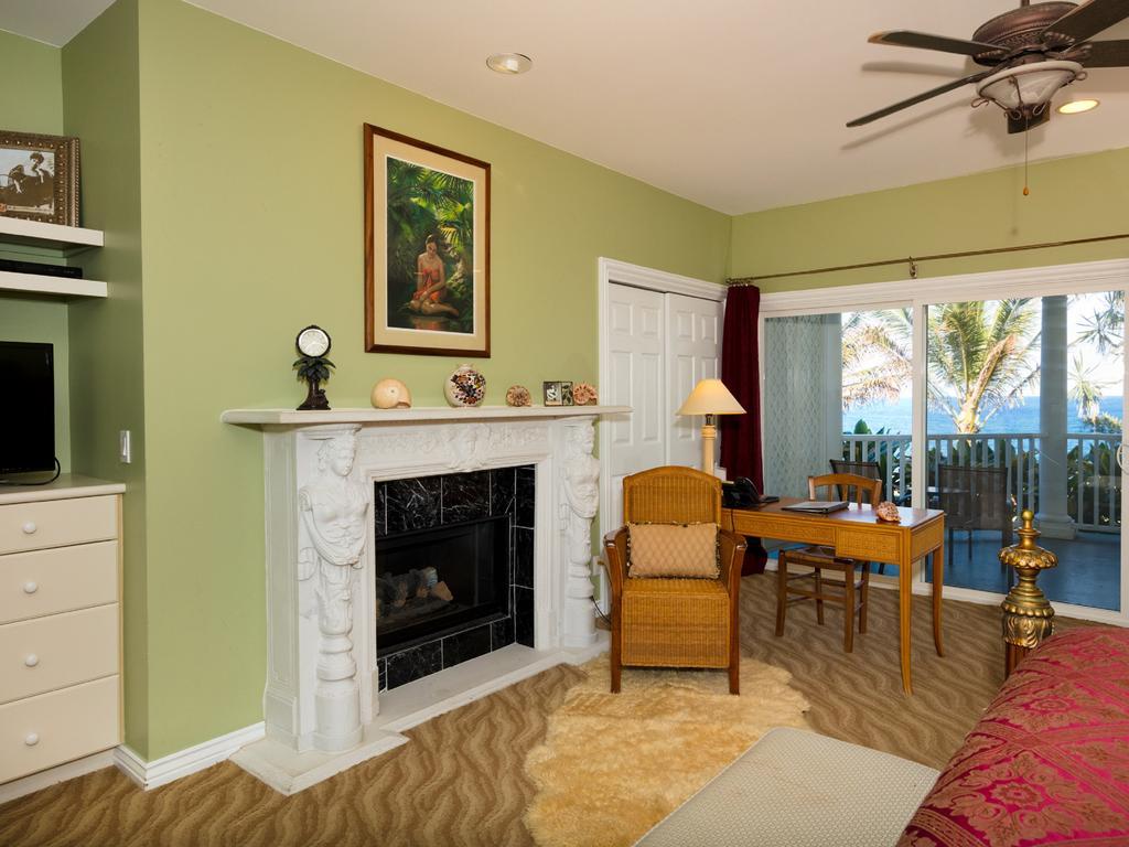 The Palms Cliff House Inn Honomu Extérieur photo