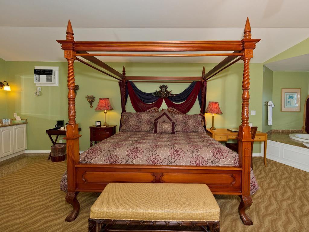 The Palms Cliff House Inn Honomu Extérieur photo